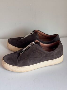 Frye Lena Low Top Zip Grey Suede Sneakers Size 7.5